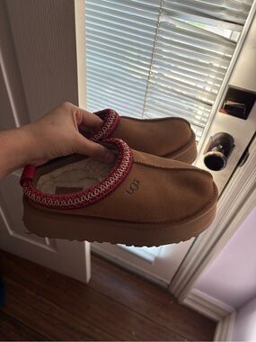 UGG Chestnut Brown Platform Slip-On Clogs with Red Trim